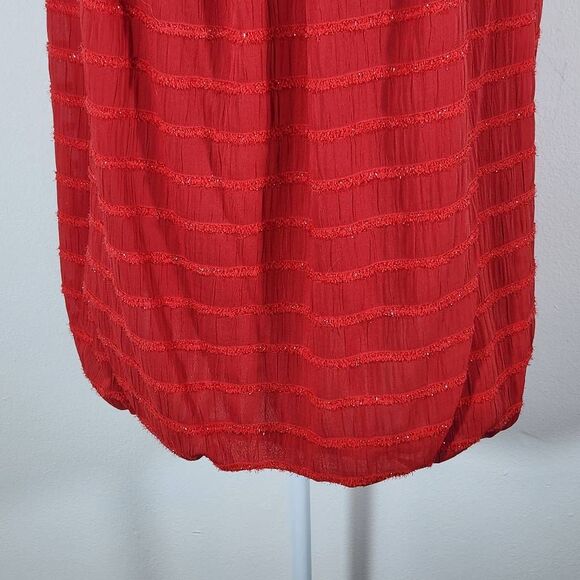Liz Claiborne Red Sleeveless Top with Bubble Hemline and Sparkly Accents Size 1X - Picture 2 of 9